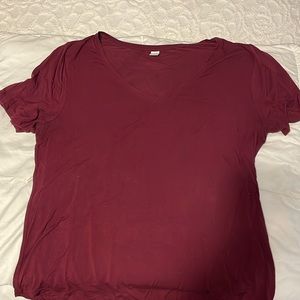 Old navy maroon top